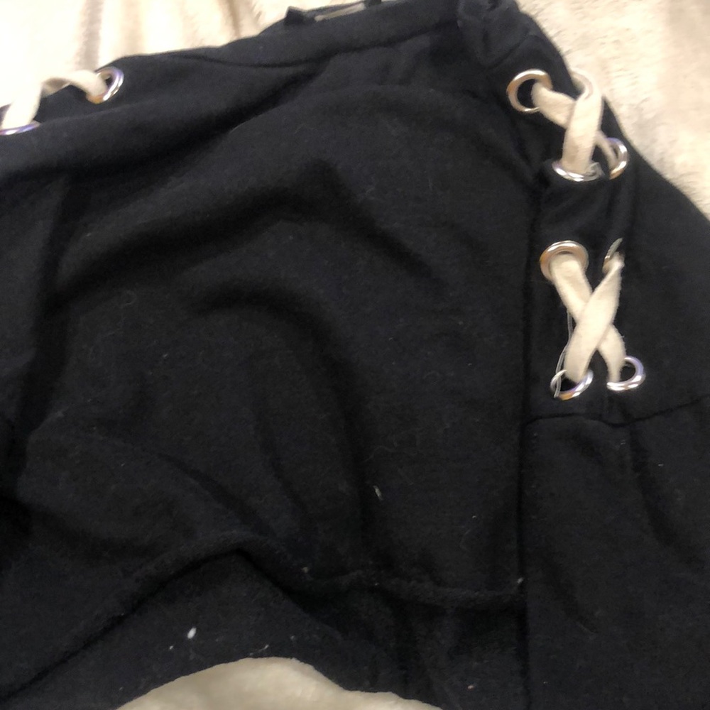 Long sleeve cropped top